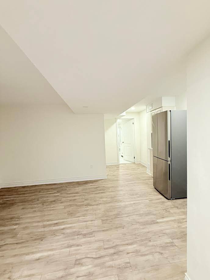 Brampton, ON L6X 3B3,42 Kalmia RD #(Basement)