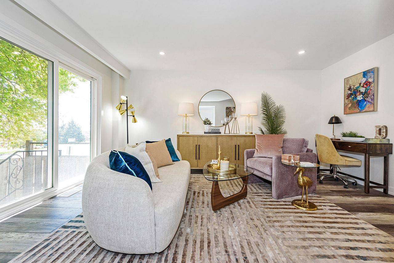 Hamilton, ON L8W 1L3,1444 Upper Ottawa ST #21