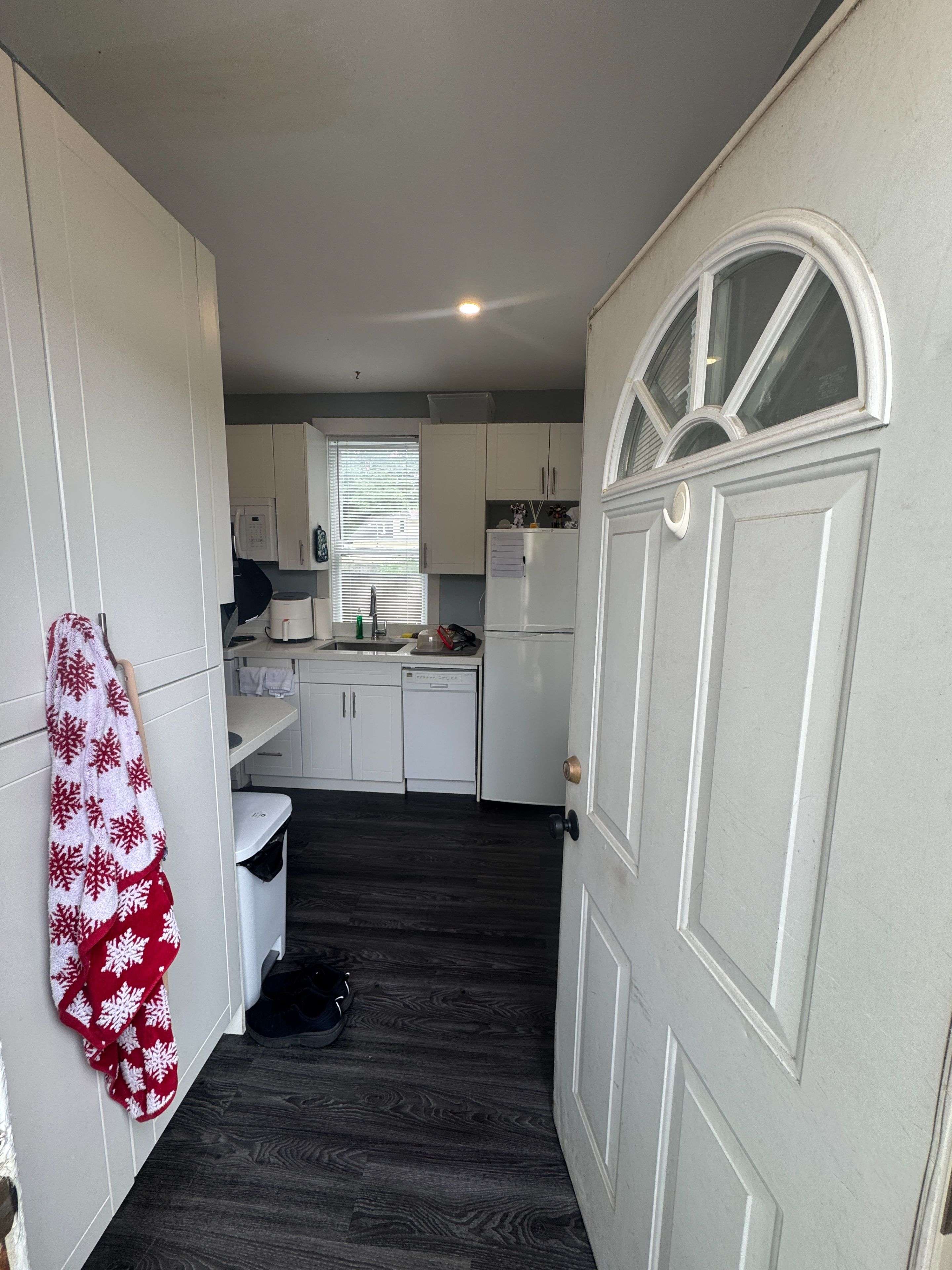 London North, ON N6H 1R3,28 Oxford ST W #B