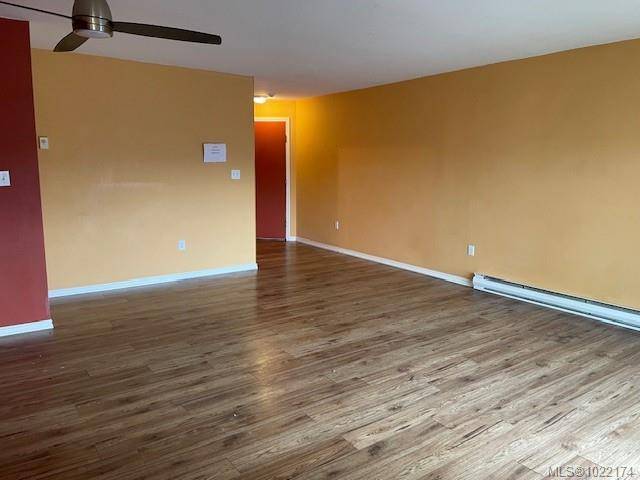 Courtenay, BC V9N 3R9,1050 Braidwood Rd #412