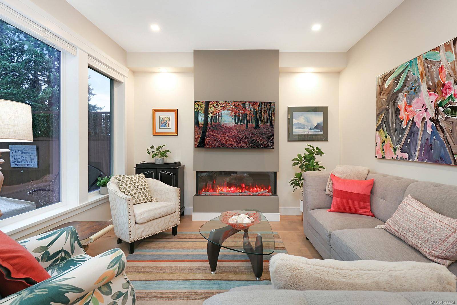 Comox, BC V9M 2A5,468 Anderton Rd #1