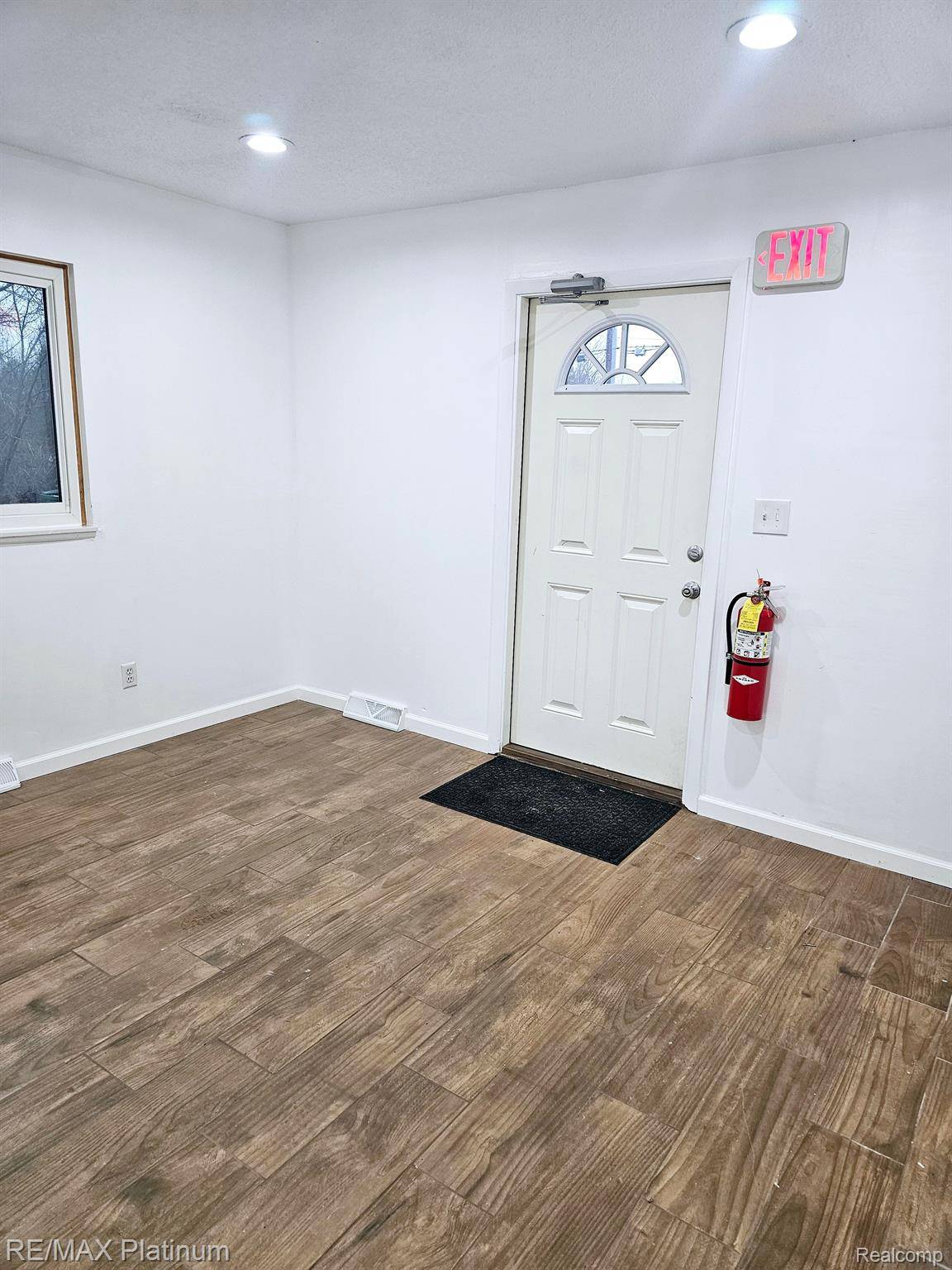 Howell, MI 48843,2900 E GRAND RIVER AVE