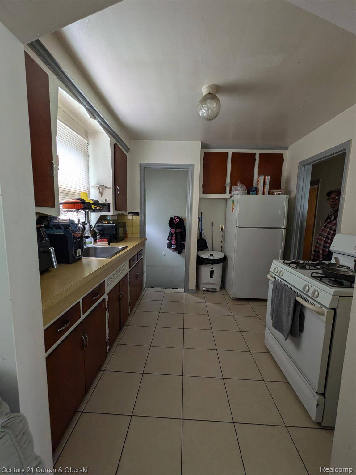 Detroit, MI 48228,7661 Penrod ST