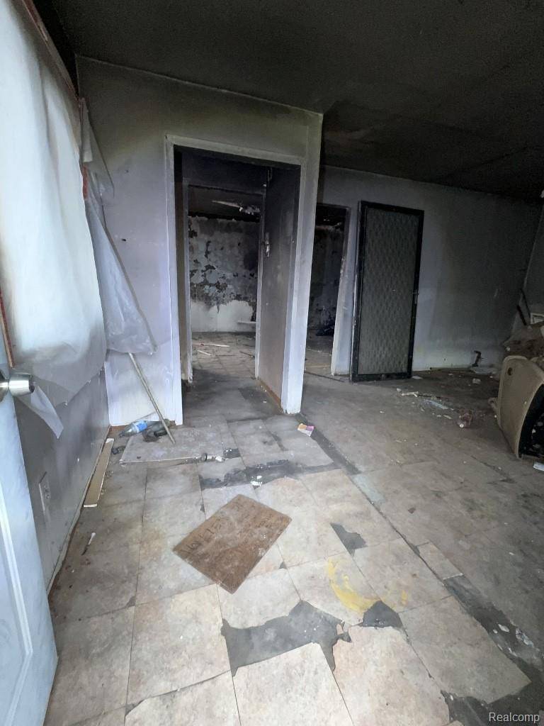 Detroit, MI 48203,19326 Andover ST