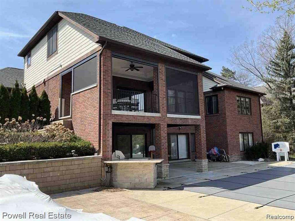 Bloomfield Hills, MI 48302,1968 MAPLEWOOD AVE