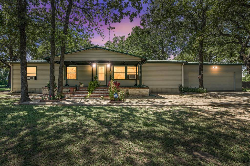 Lorena, TX 76655,243 Brooks Circle