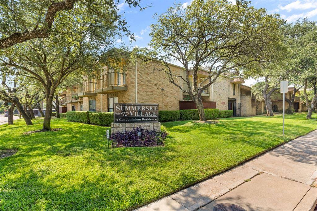 Dallas, TX 75206,5924 Birchbrook Drive #210