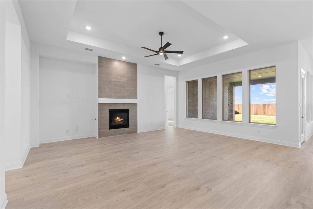 Waxahachie, TX 75165,221 Pine Leaf Trail