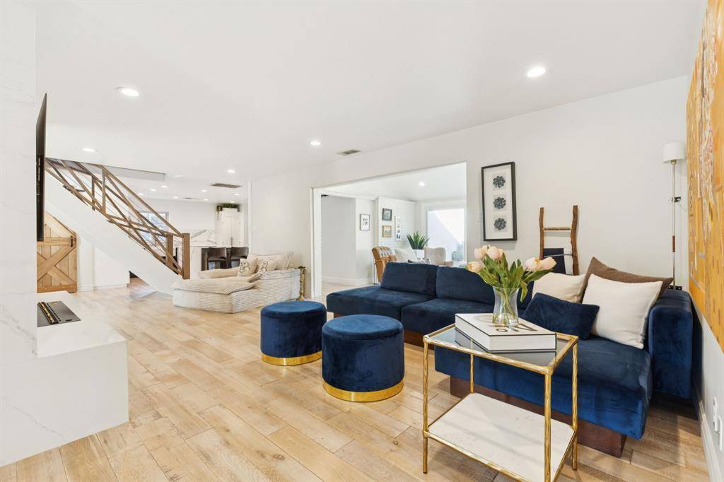 Dallas, TX 75244,4863 Allencrest Lane