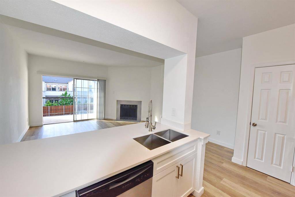 Dallas, TX 75209,3701 Cedarplaza Lane #205