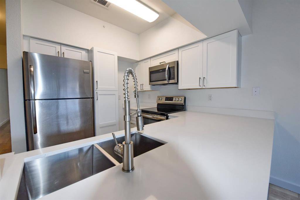 Dallas, TX 75209,3701 Cedarplaza Lane #205