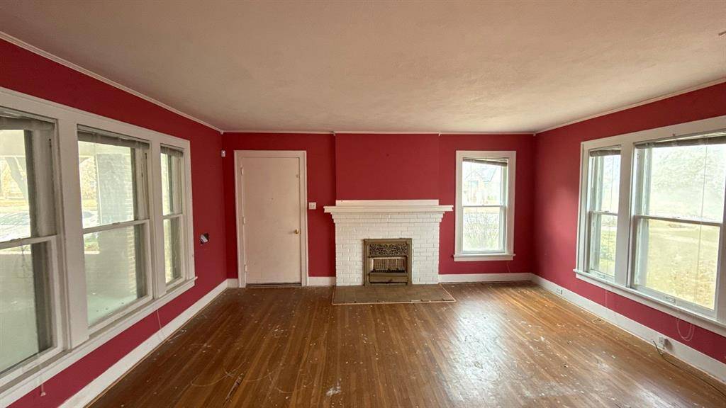 Fort Worth, TX 76110,2111 Stanley Avenue