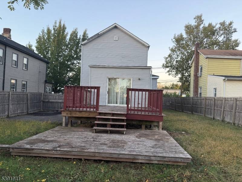 Somerville Boro, NJ 08876,48 2nd St