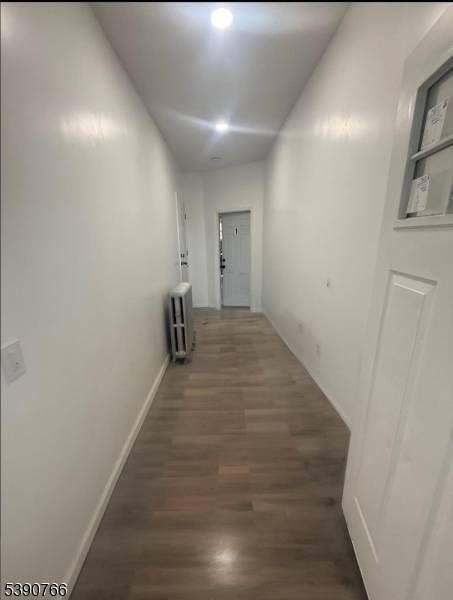 East Orange City, NJ 07018,15 Winthrop Ter #1