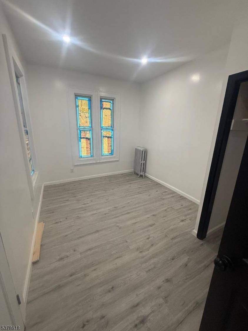 East Orange City, NJ 07018,15 Winthrop Ter #1