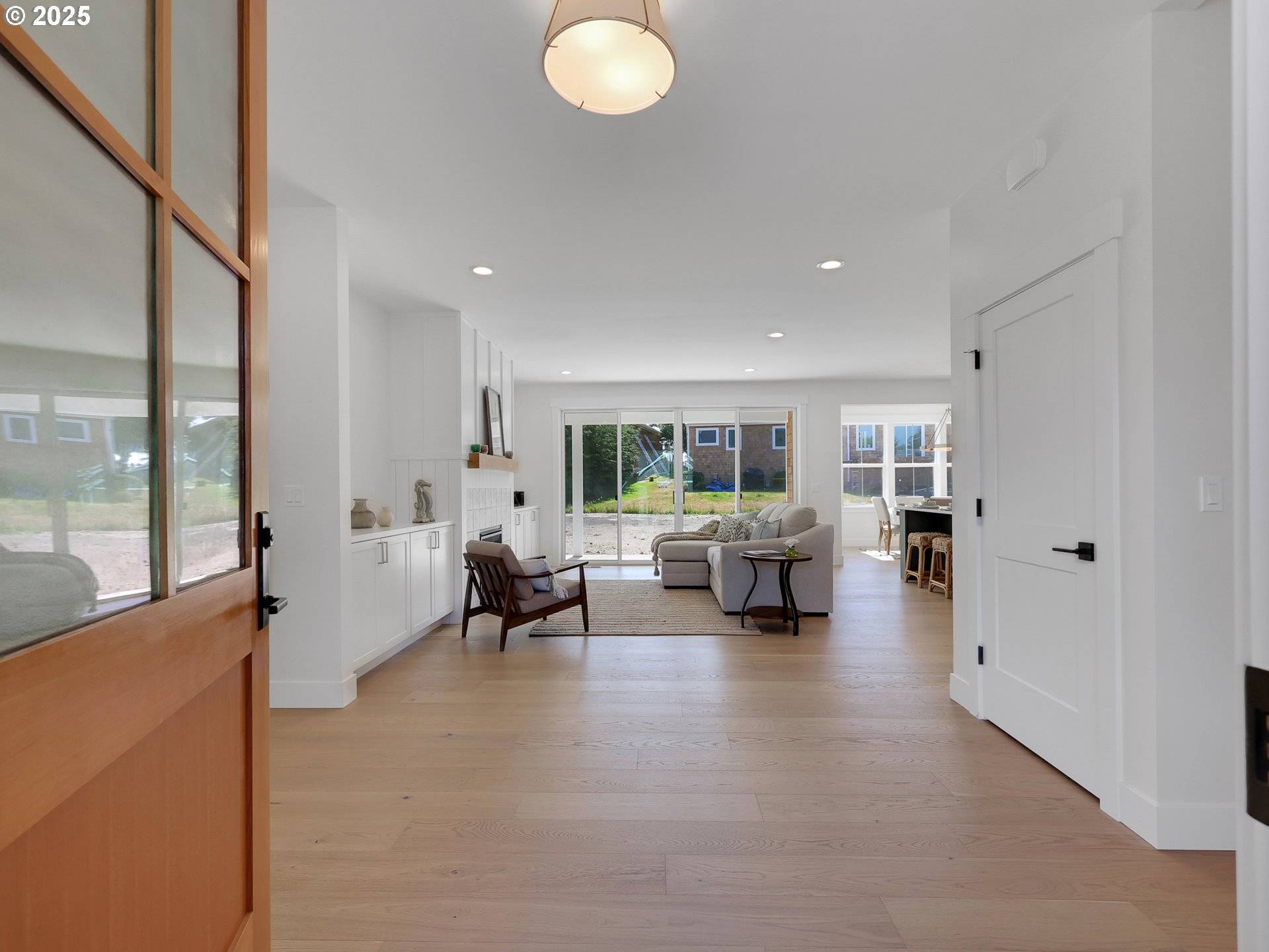 Gearhart, OR 97138,645 MEADOW LN