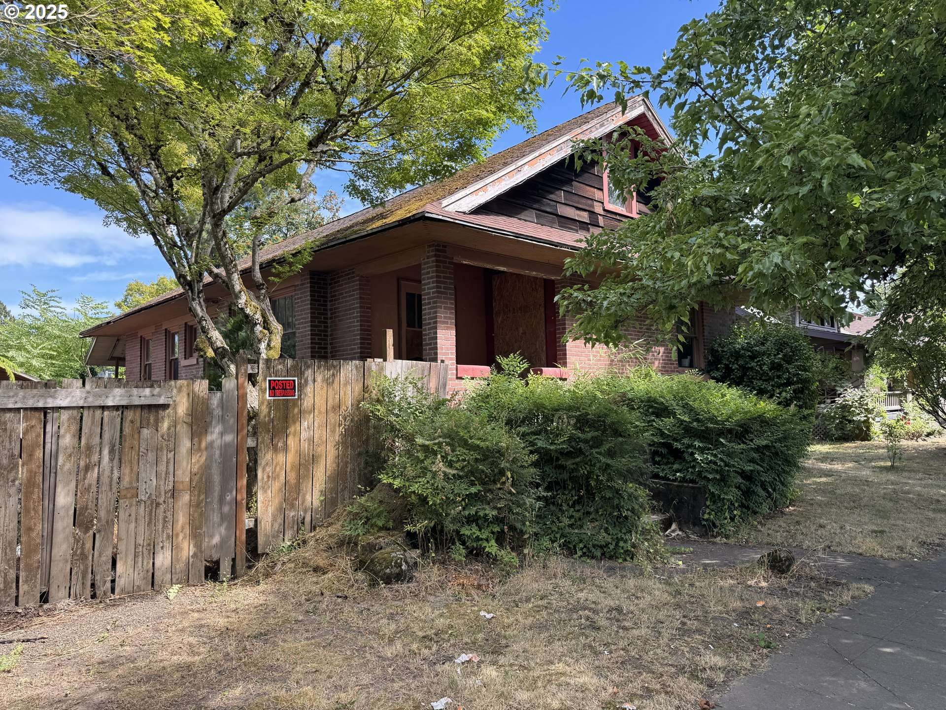 Mc Minnville, OR 97128,240 SE DAVIS ST