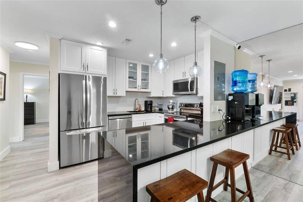 Fort Lauderdale, FL 33308,6205 Bay Club Dr #3