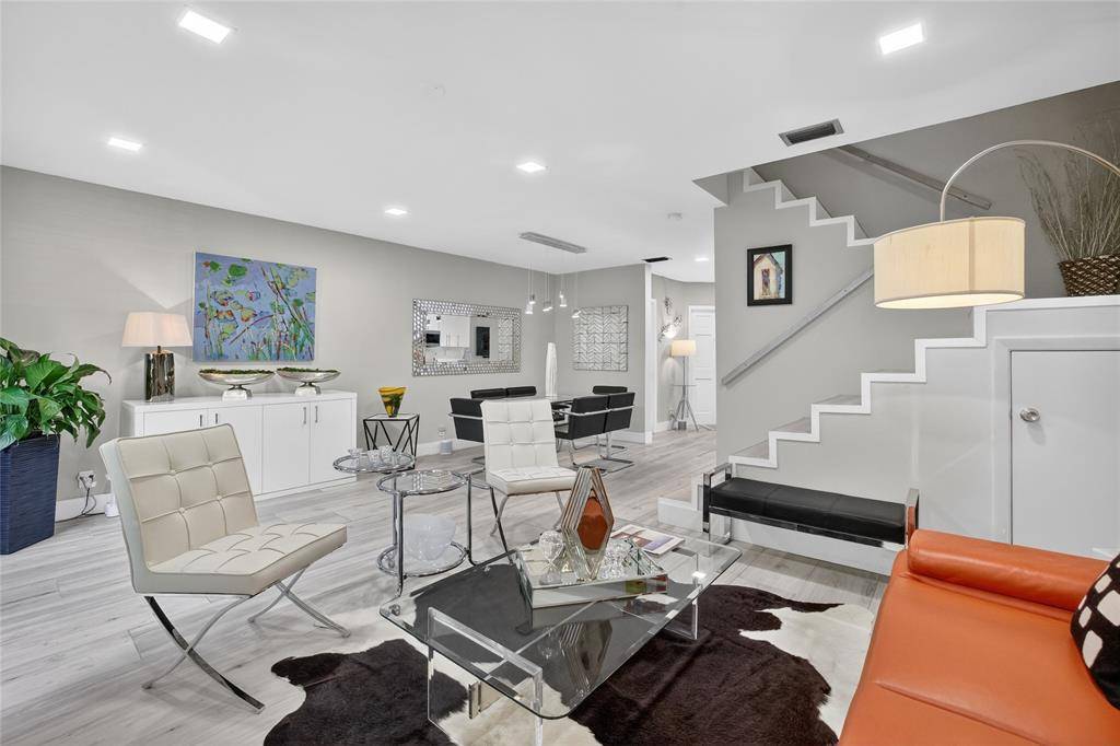 Fort Lauderdale, FL 33305,261 NE 16th Pl #303