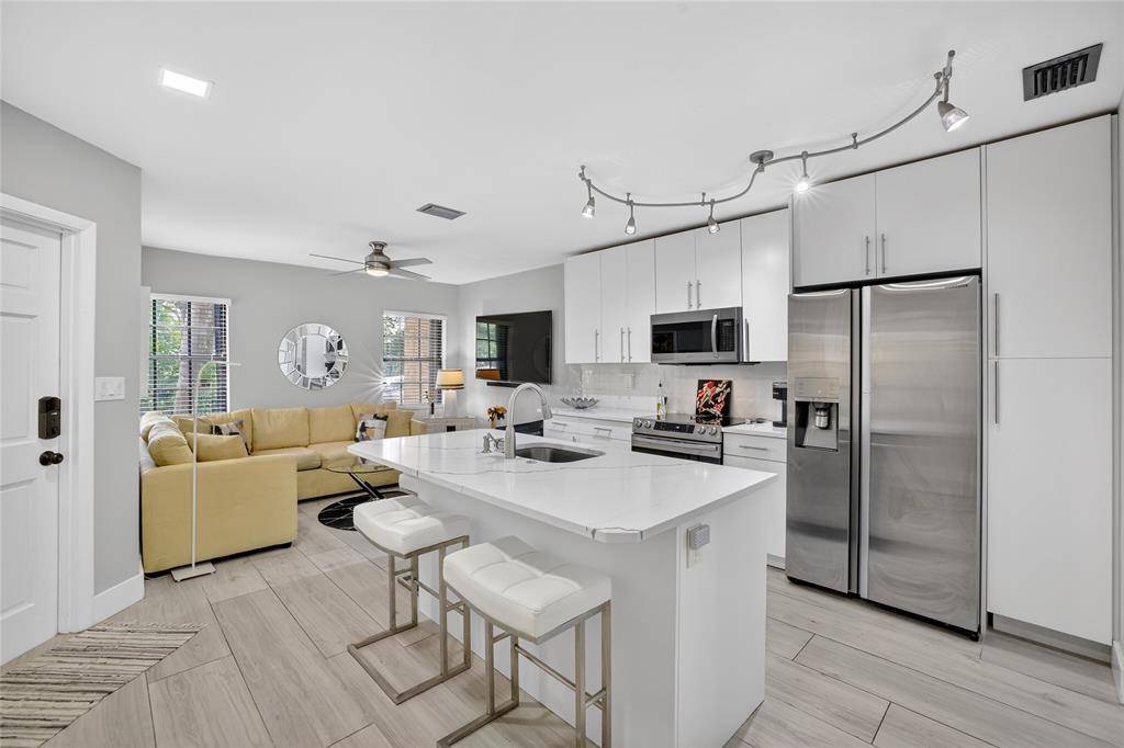 Fort Lauderdale, FL 33305,261 NE 16th Pl #303