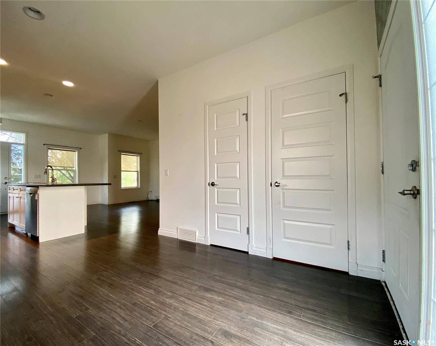 Esterhazy, SK S0A 0X0,422 St Mary STREET #A & B