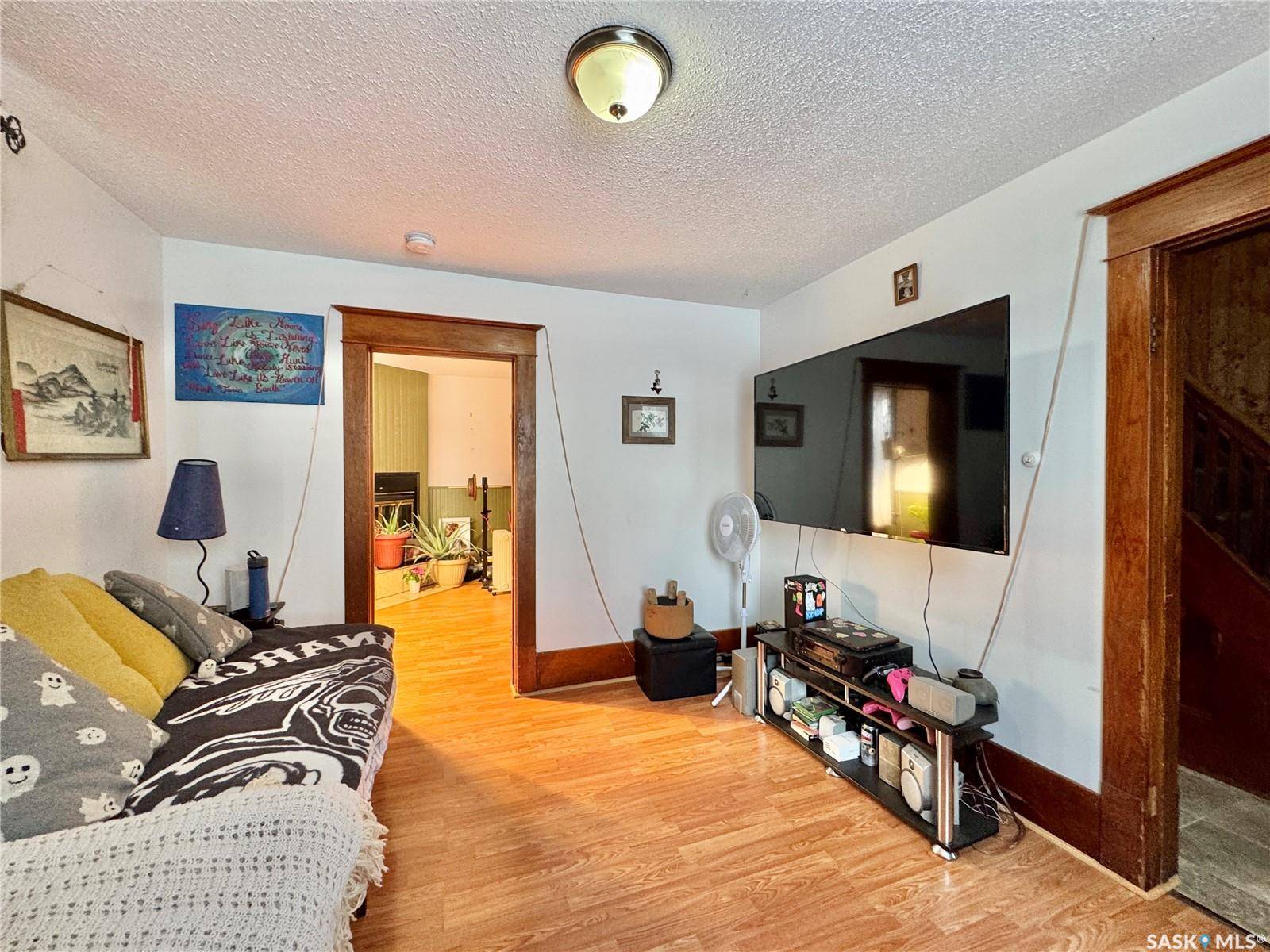 Yorkton, SK S3N 0Y1,152 Sixth AVENUE N