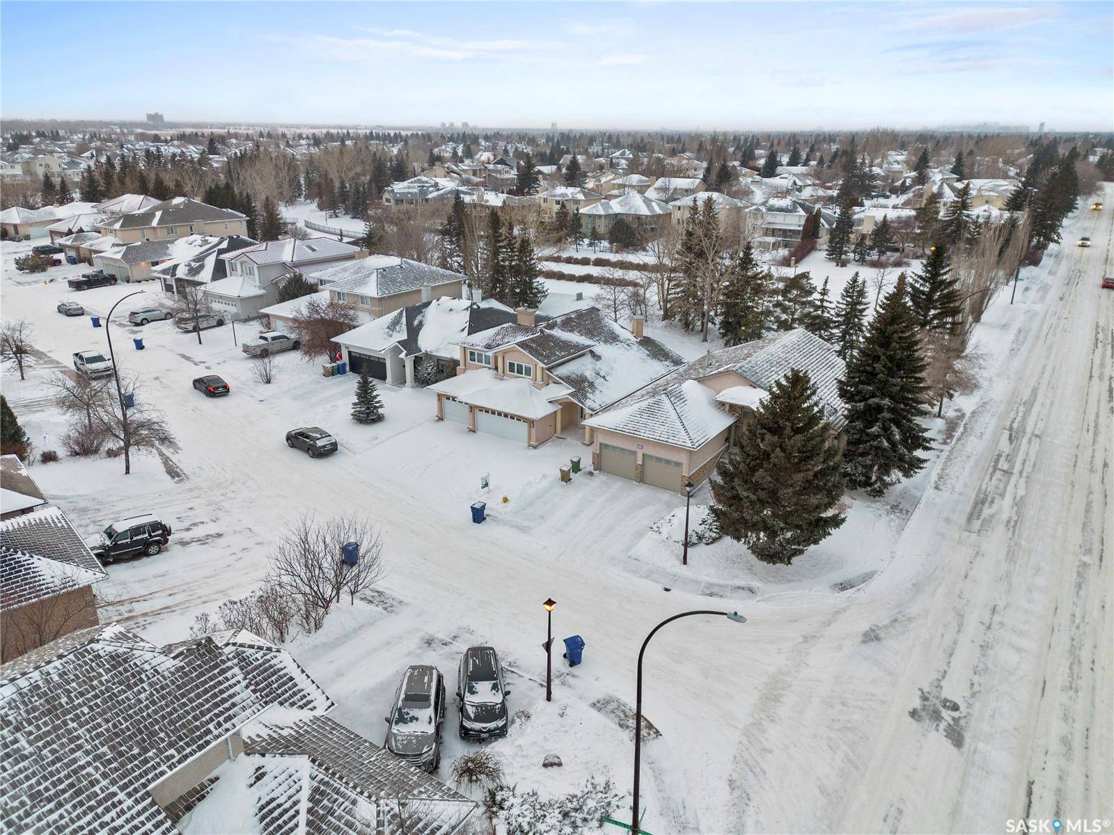 Regina, SK S4V 2S2,5006 Wascana Vista COURT