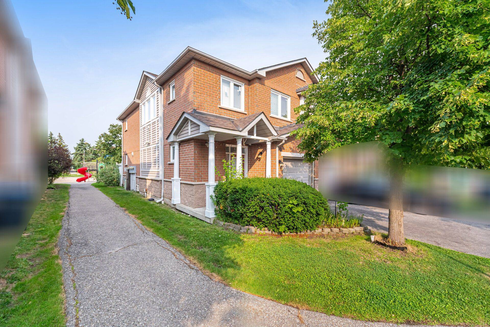 Mississauga, ON L5V 2B4,833 Scollard CT #30