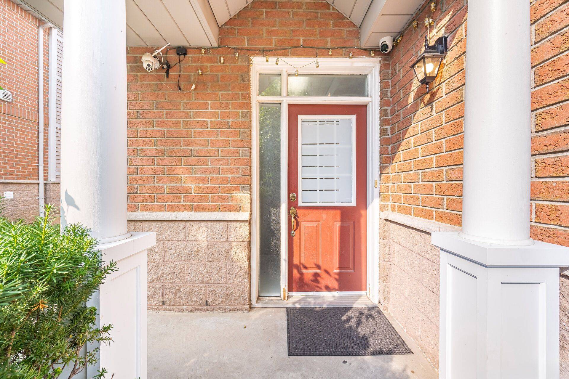 Mississauga, ON L5V 2B4,833 Scollard CT #30