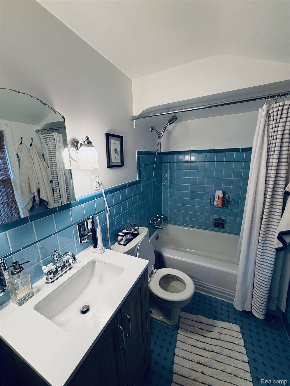 Detroit, MI 48223,14216 Warwick ST