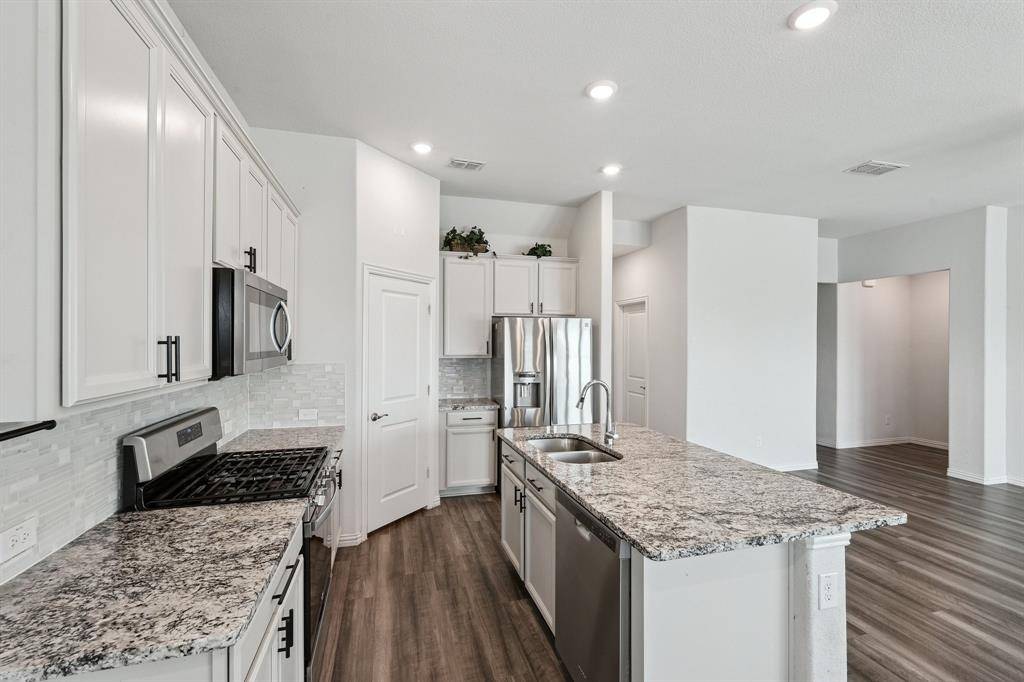 Forney, TX 75126,2115 Clarion Drive