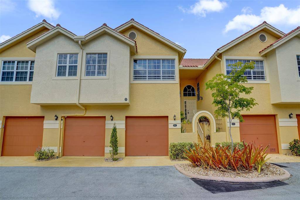 Lauderdale By The Sea, FL 33062,2121 S Ocean Blvd #805