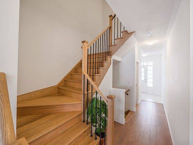 Newmarket, ON L3X 0M1,204 Bennett ST