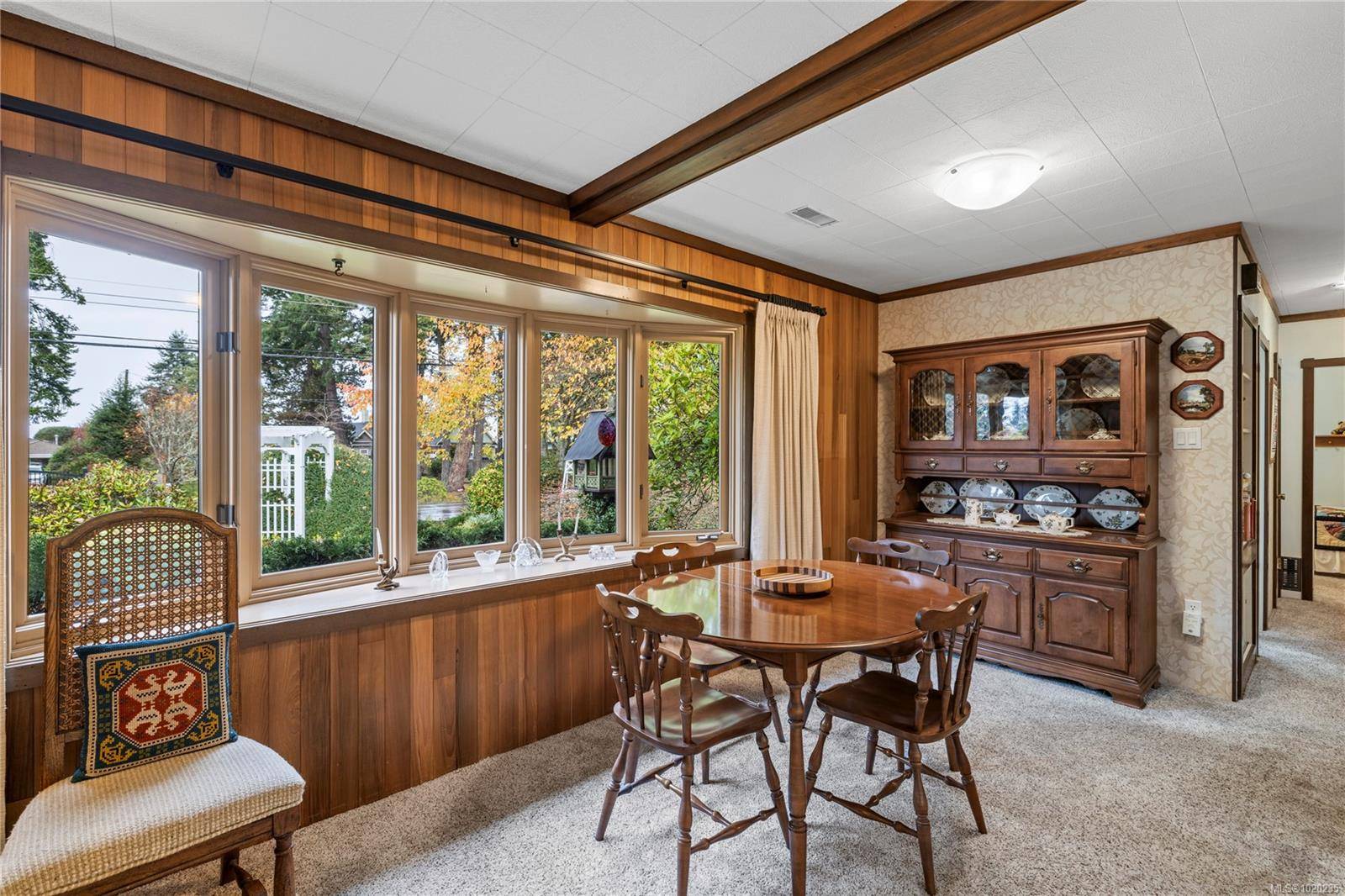 Qualicum Beach, BC V9K 1J5,454 Crescent Rd W