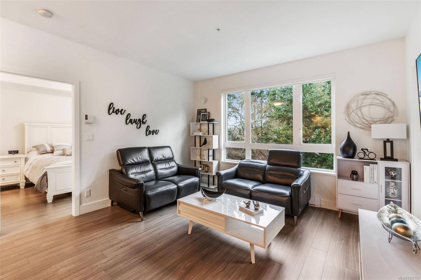 Langford, BC V9B 0W5,960 Reunion Ave #211