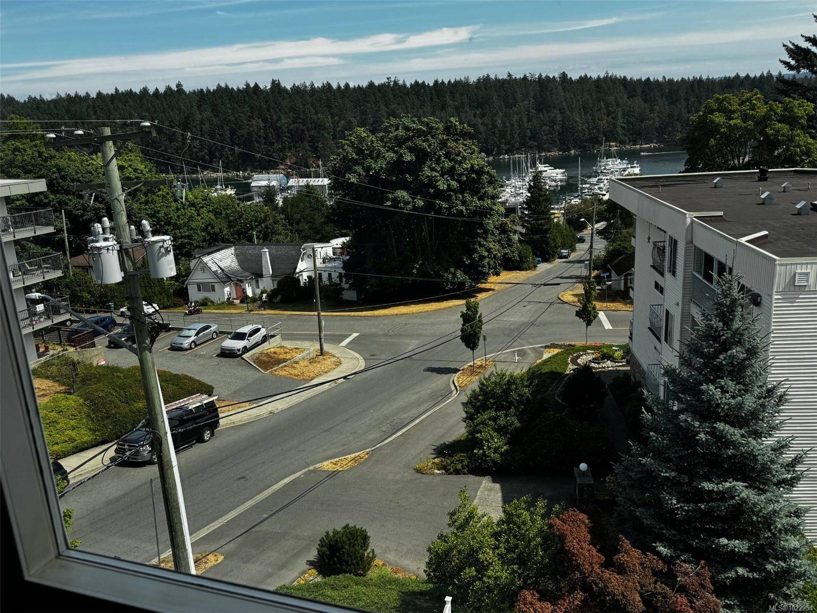 Nanaimo, BC V9S 5J9,275 Cypress St