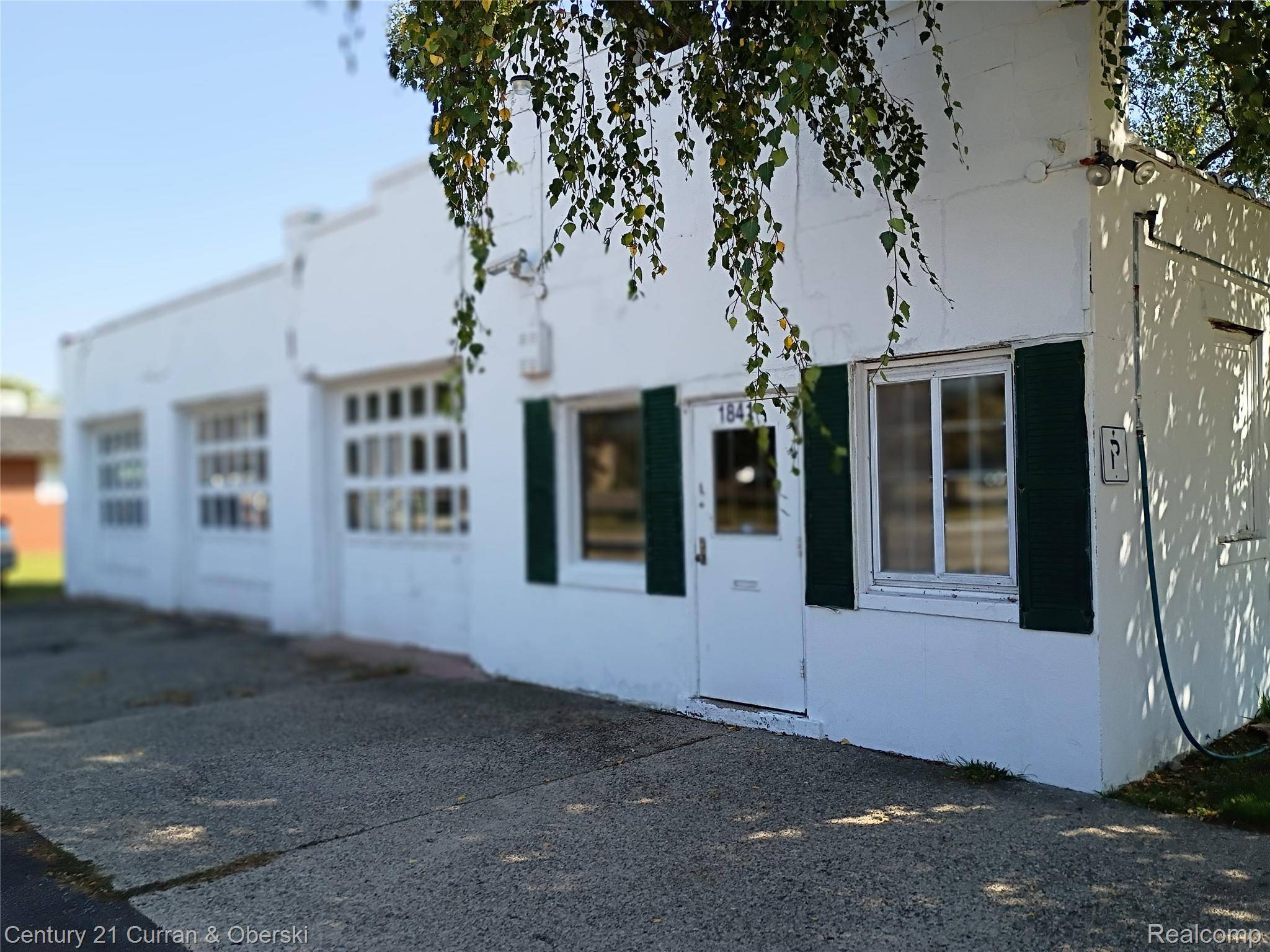 Dearborn, MI 48124,1841 Monroe ST