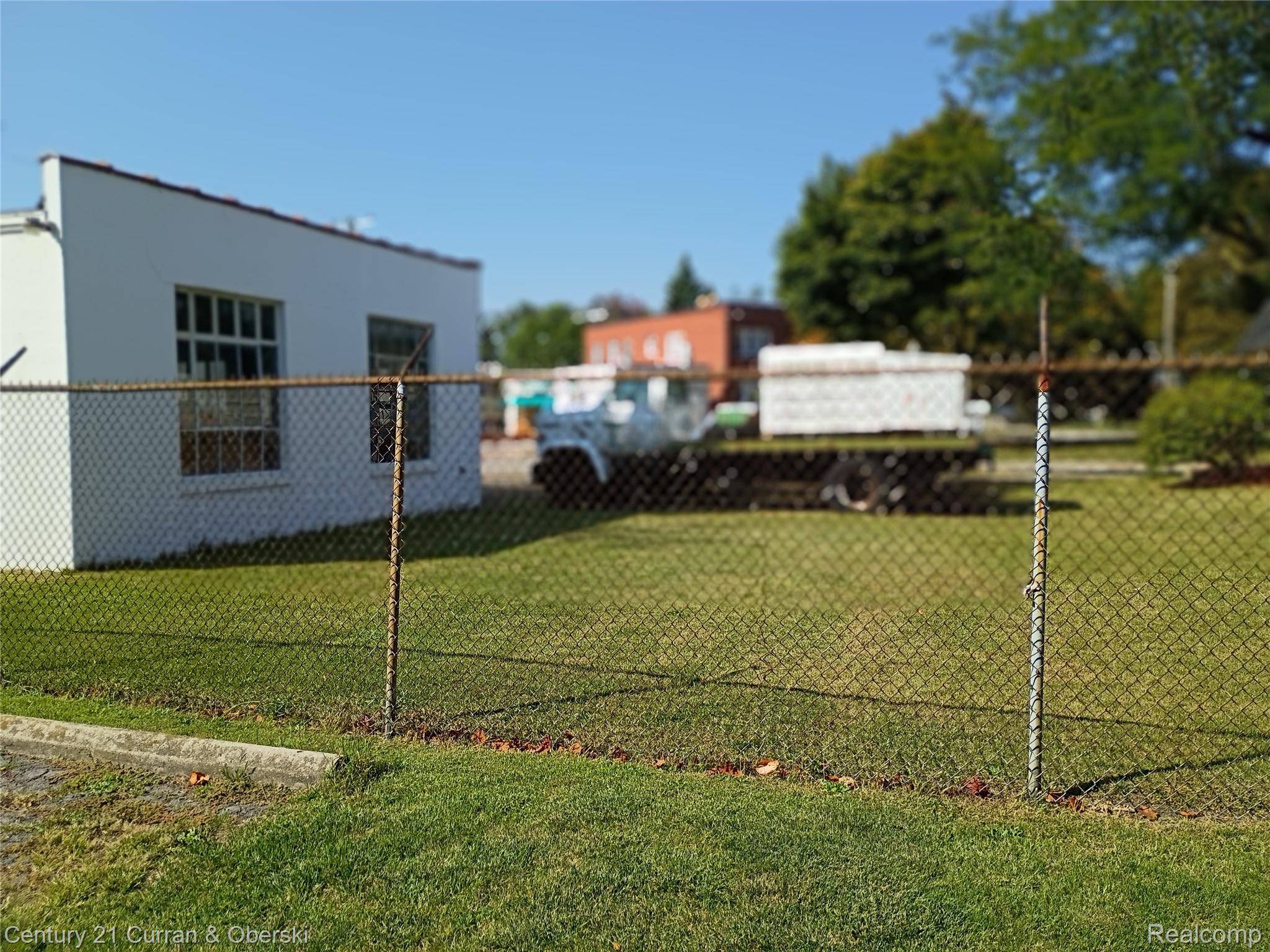 Dearborn, MI 48124,1841 Monroe ST