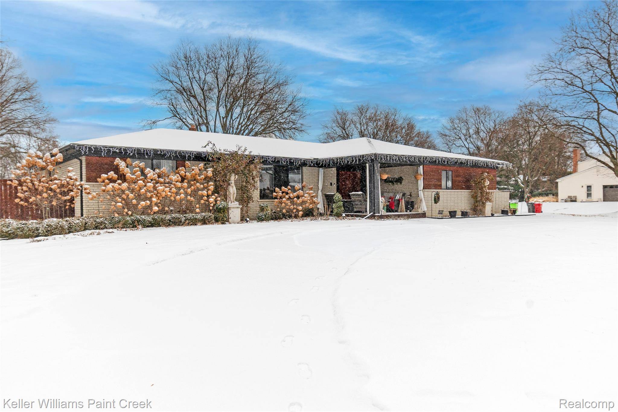 Clinton Township, MI 48035,16165 Andover DR