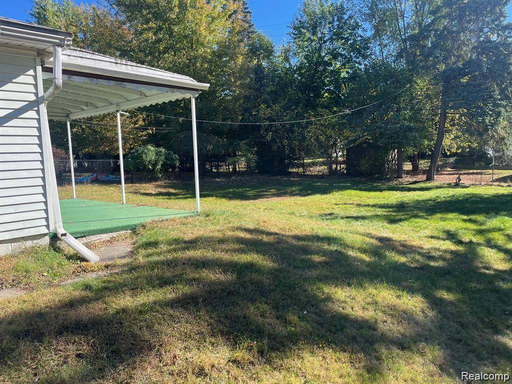 Bloomfield Hills, MI 48302,1253 Atkinson AVE