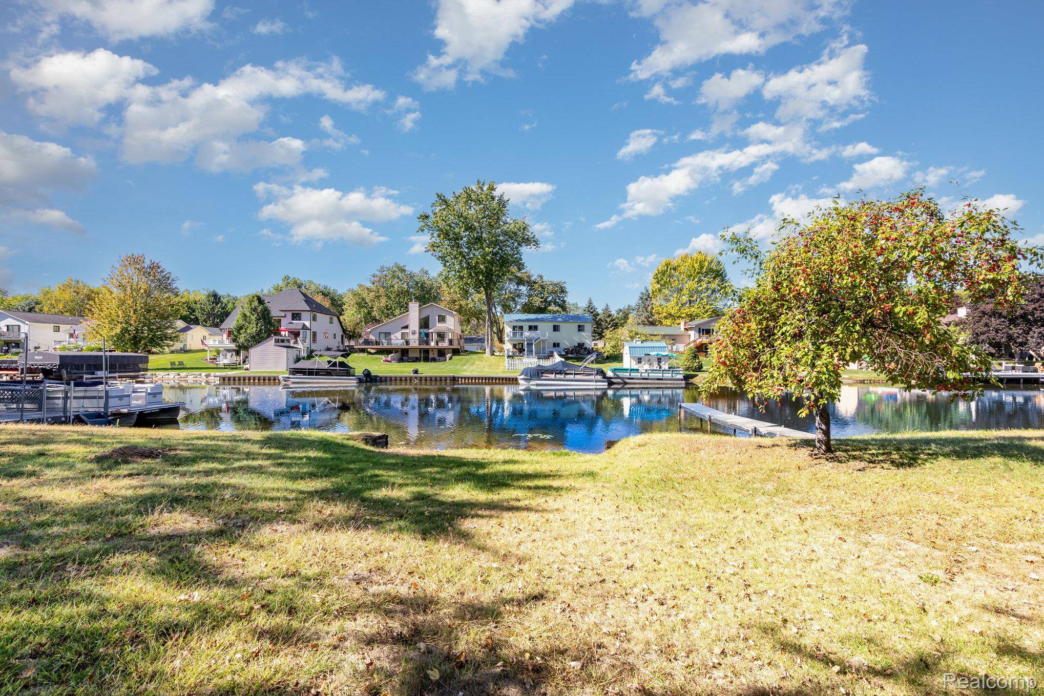 Fenton, MI 48430,14108 North RD