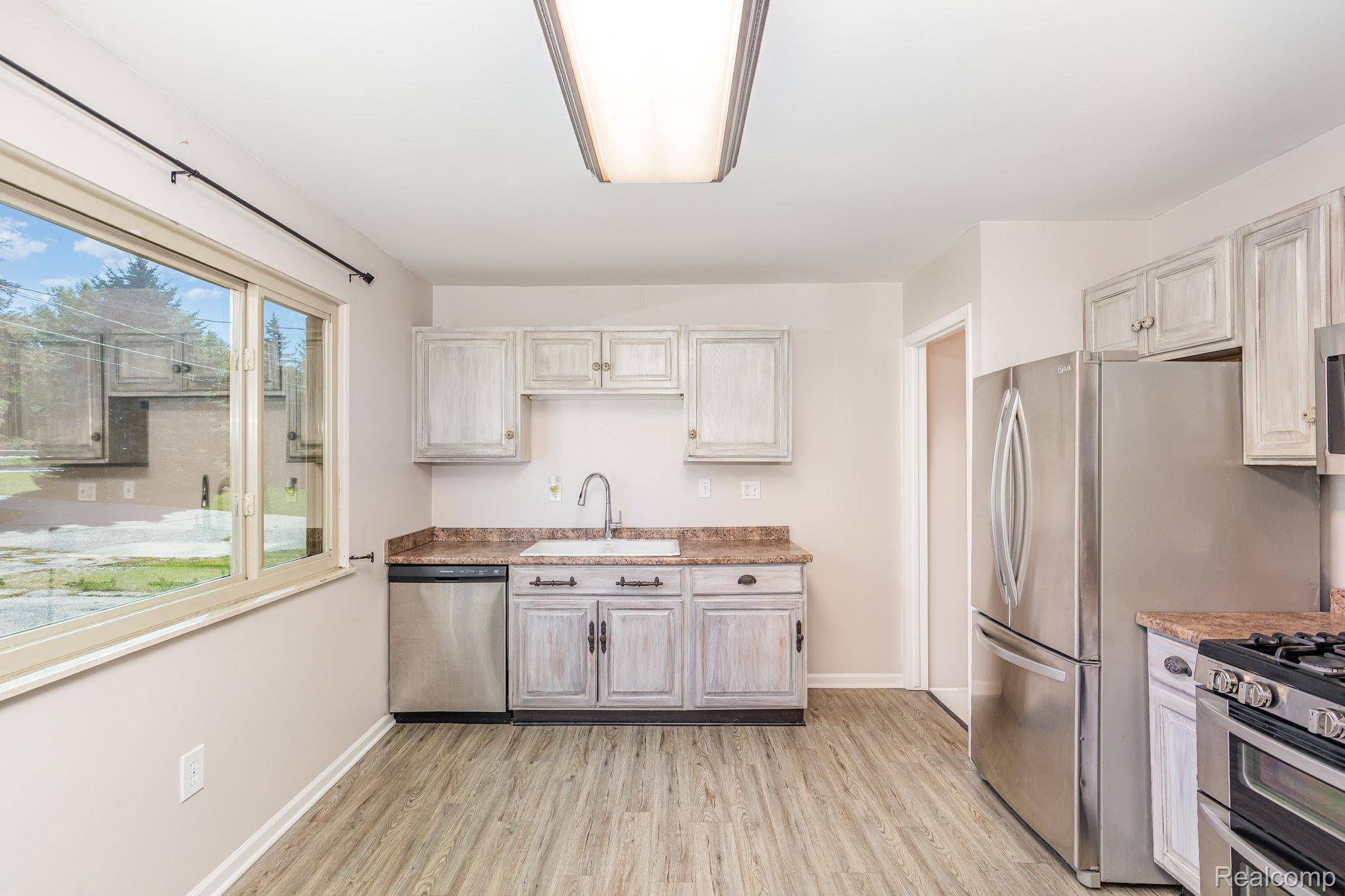 Fenton, MI 48430,14108 North RD