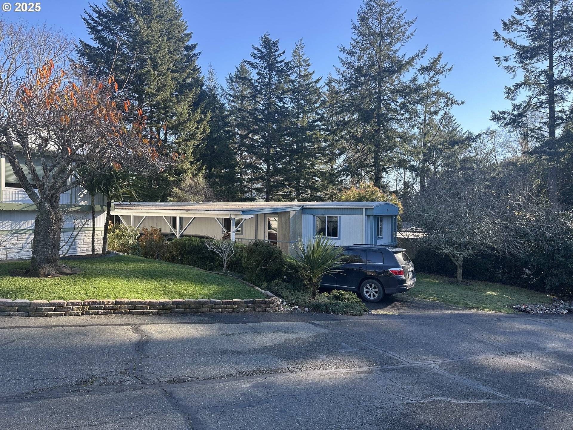 Brookings, OR 97415,98825 PLEASANT HILL DR #15