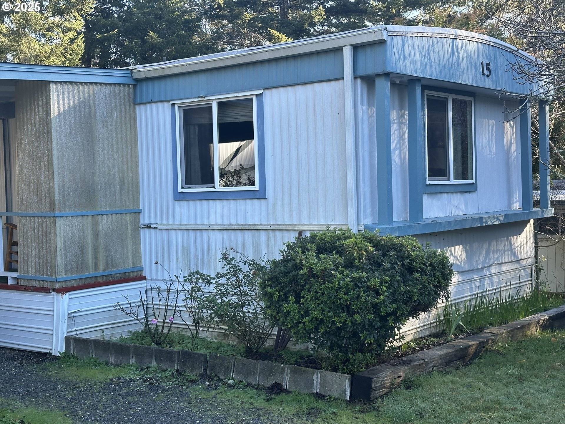 Brookings, OR 97415,98825 PLEASANT HILL DR #15