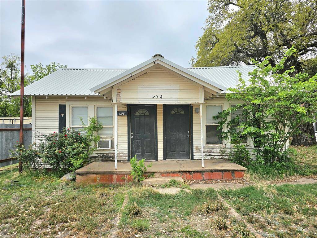Bangs, TX 76823,704 S 2nd Street