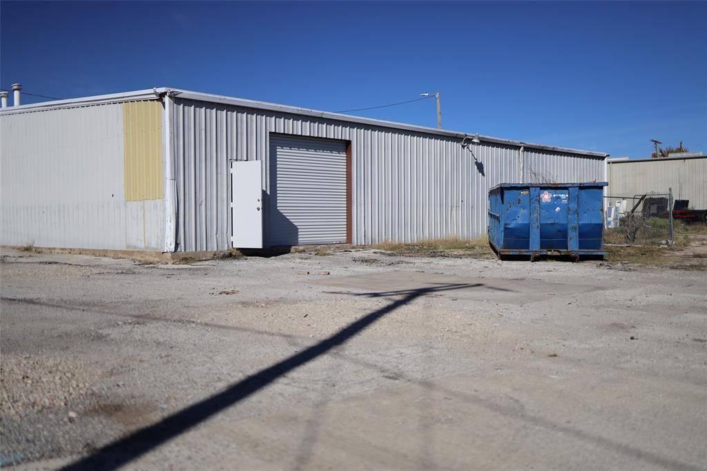 Grand Prairie, TX 75050,2336 E Main Street