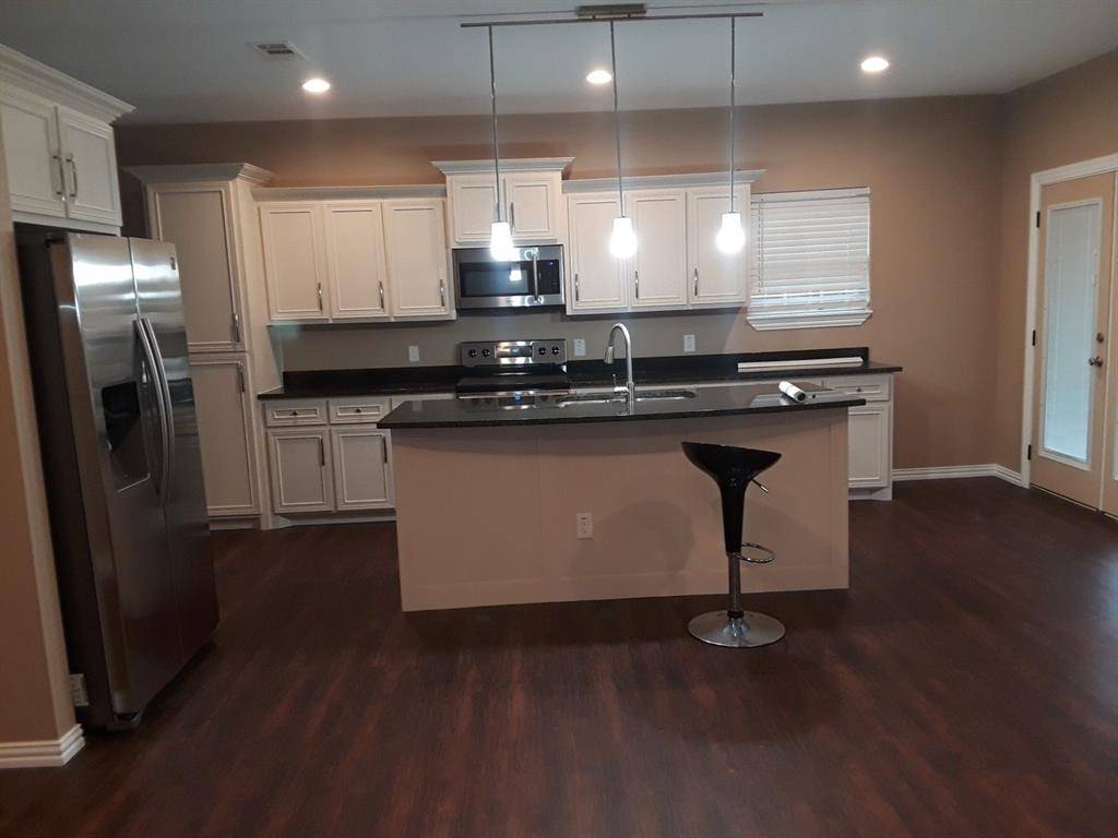 Dallas, TX 75212,3709 Palacios Avenue