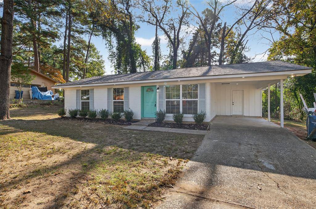 Minden, LA 71055,902 Clay Street