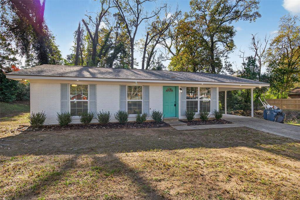 Minden, LA 71055,902 Clay Street