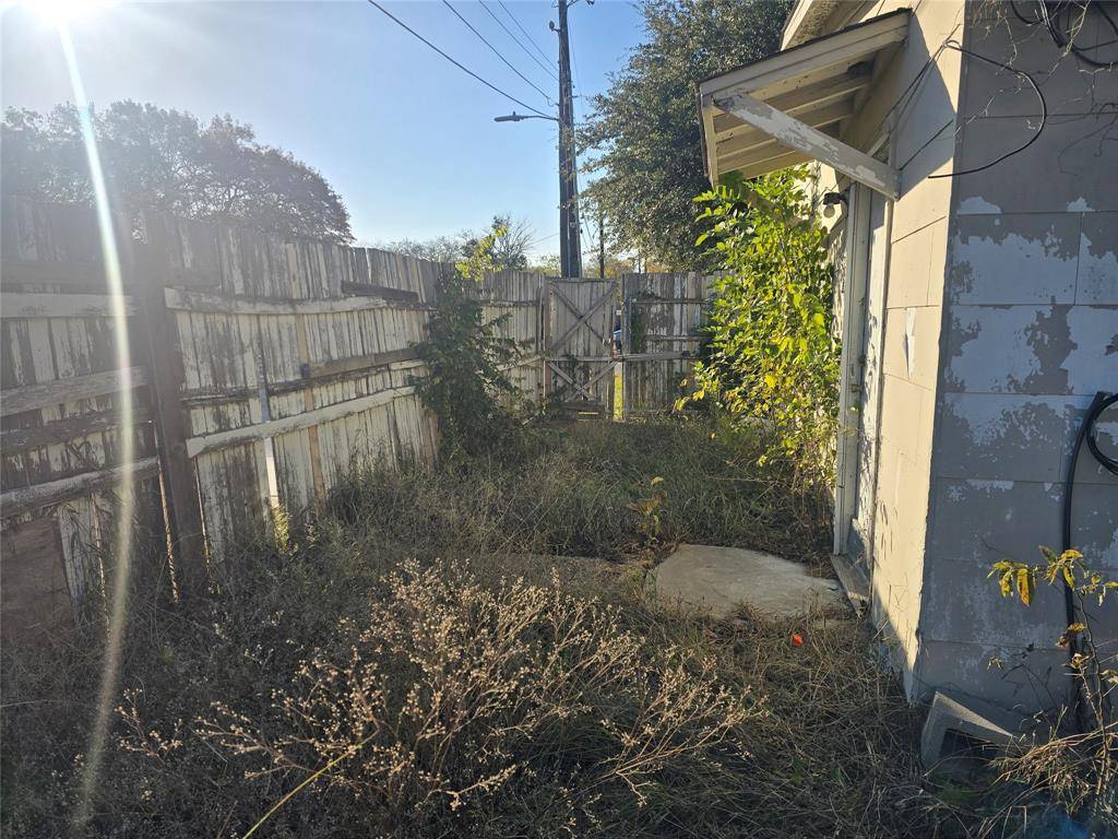 Garland, TX 75040,311 Southwood Drive